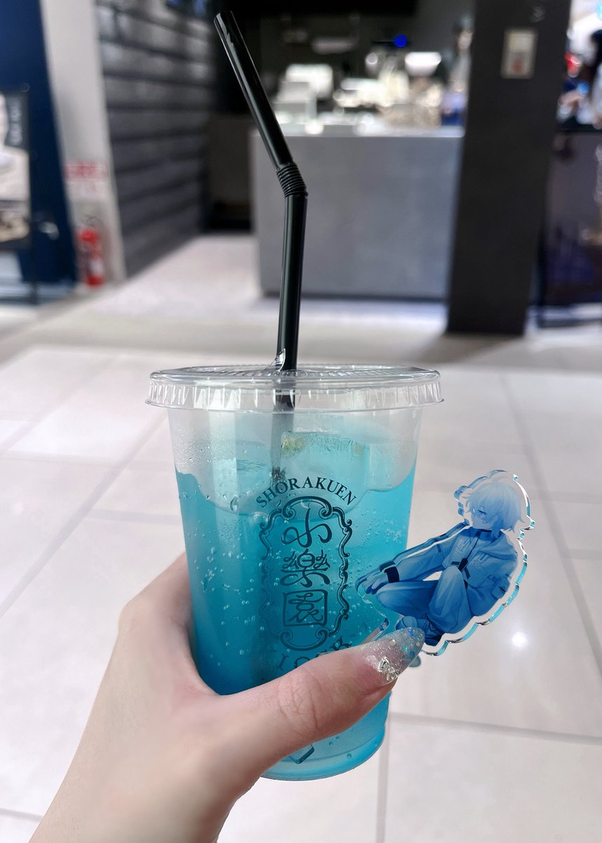 __himichqn__'s tweet photo. アイス食べてライチソーダのんできた🍨🫧かわいいしおいしい（⸝⸝>  ̫ <⸝⸝)🩵 https://t.co/VWPrZfoNqM