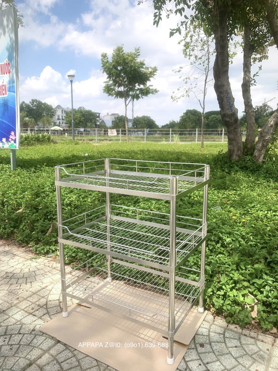 VnAppapa's tweet photo. Kệ inox 304 Đứng 3 tầng Dài 60cm R40 C73cm Để ly chén bát nồi chảo rổ ráp bếp Giao mọi miền #appapa #keinox304 #kechenbat #ke3tang #thinhhanh https://t.co/fUaFnexp0W