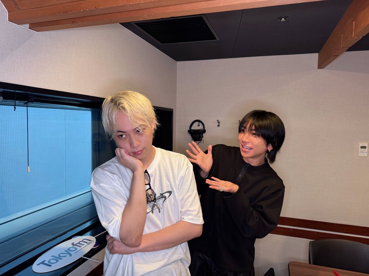 7mpickup_tfm's tweet photo. 今日の担当：鈴木大河＆横原悠毅💙💜

「IMP.の #IMPickup」今日も放送！📡
9月15日、今日はなんの日でしょう？？

#鈴木大河 #横原悠毅 がピックアップ☑️
ミステリーの女王といわれる、
あの世界的な作家さんの誕生日👓

📻https://t.co/42YJZetmQK

#IMP. @_7mp_official_ #TOKYOFM #JFN https://t.co/wx1wrqQj63