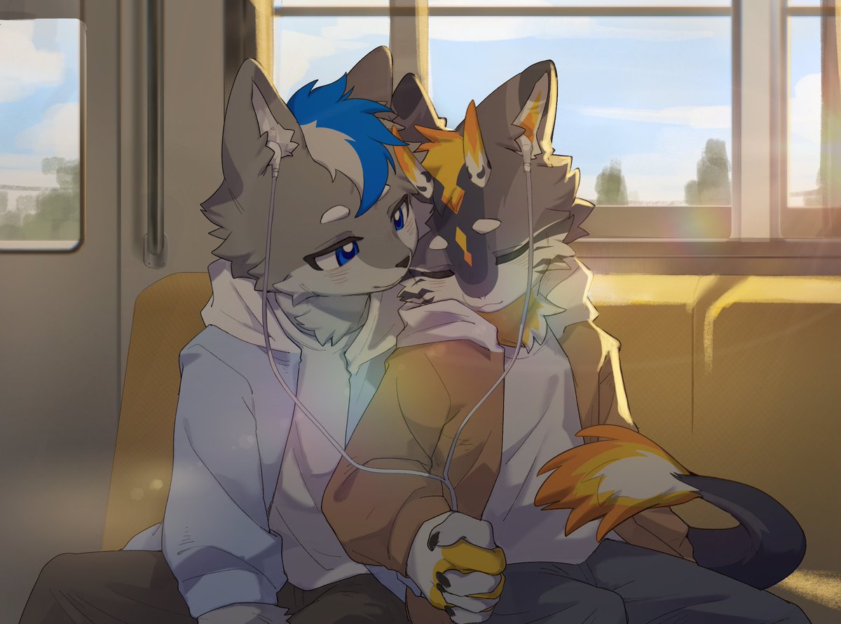 zileryn_'s tweet photo. Awww, someone got tired on the train. Don't worry, I got you~ https://t.co/9Jd83SekZP