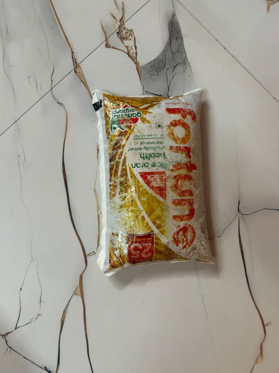 nirrupamaa's tweet photo. @amazonIN This is extreme. delivered a completely damaged product,&amp; the condition is so bad that we cannot even properly check the expiry date.need solution not, 
Despite reporting the issue, Amazon is refusing to provide a exchange @fssaiindia https://t.co/joq9kMivhd
