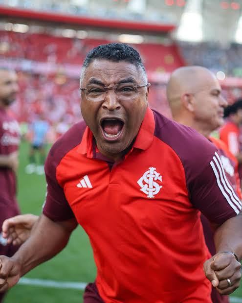 blitztricolor's tweet photo. É bem simples, não tem como errar, aliás se tratando de Odorico e sua Patotinha não duvido de nada https://t.co/iIduV0cbqj