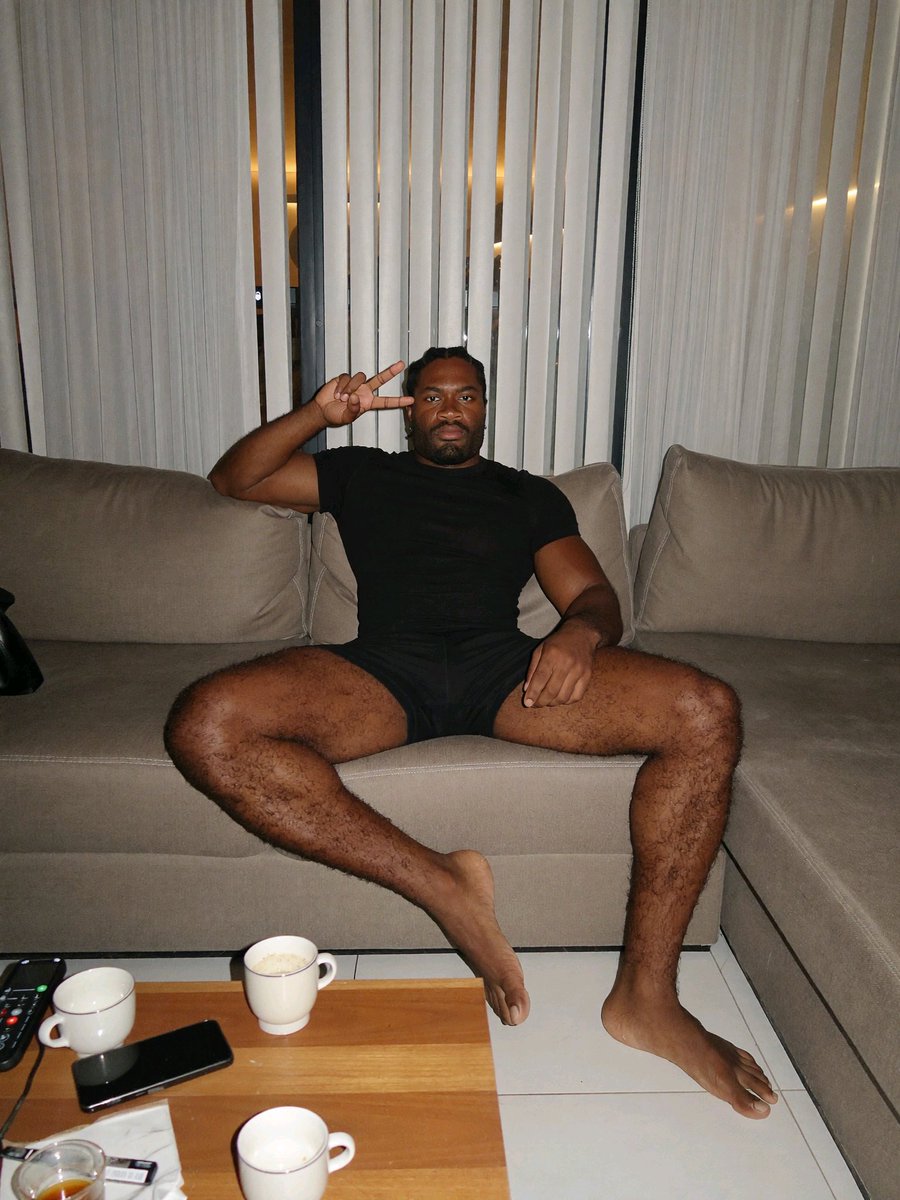 Stevengray8022's tweet photo. HSD to you all my fans 👋👋 Share and repost 👍 and comment 🥵 
I need a more friend 💦 drop your picture in the comments section 🌈 let make a new friend love you all 🥵 #AmericanHero  #fypシ゚viral  #AfricanKing #LondonVisit  #sugardaddy https://t.co/Hv13JpsQp2
