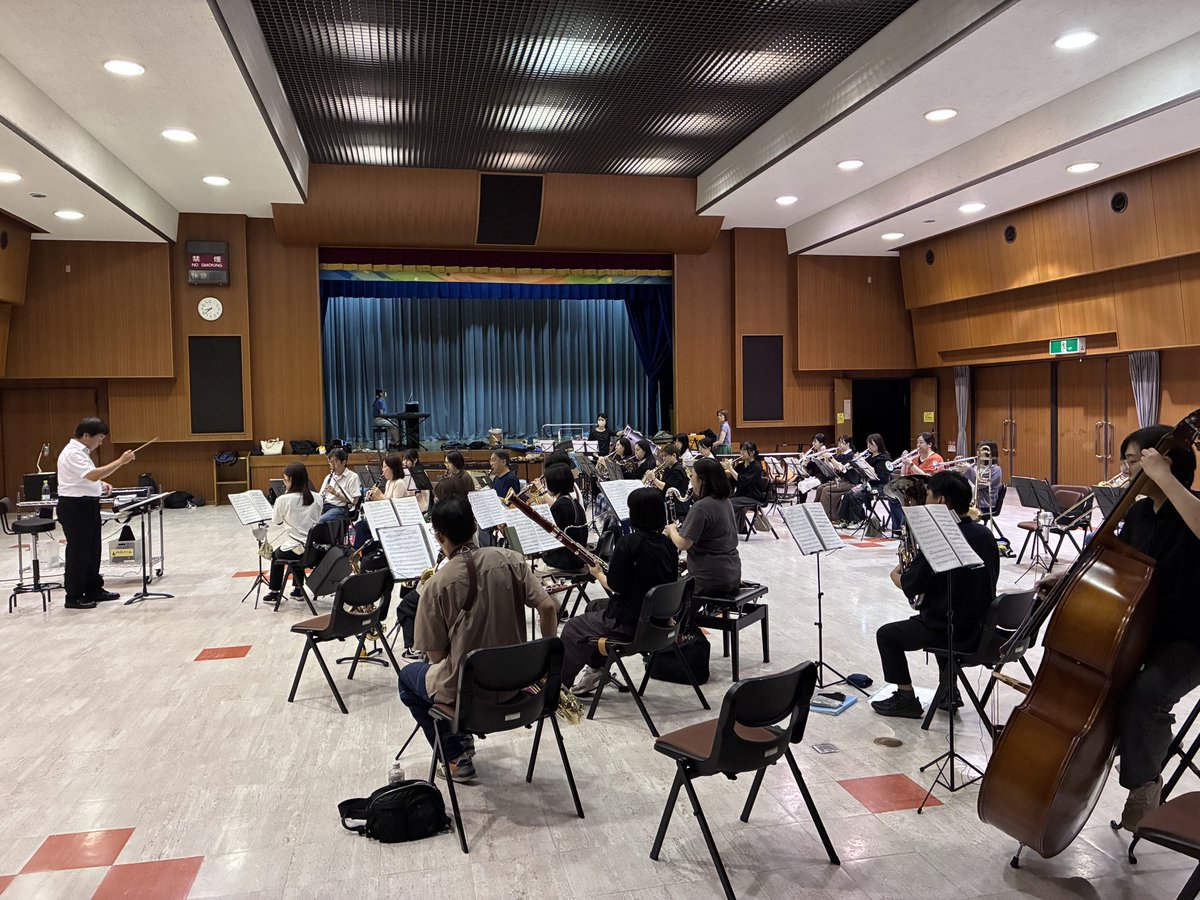 ikomawind's tweet photo. コンクールも終わり、次の本番に向けて活動を再開してます。今��は、定期演奏会で演奏する曲の合奏でした。楽団の結成10周年記念という事で、この大曲を選びました。やればやるほど大変さがわかる曲ですが、少しずつ前進していけるよう頑張ります！
#ローマの祭り
#吹奏楽
#生駒 https://t.co/VimqSPS4R7