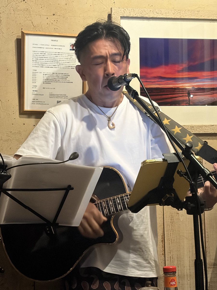 mukkuri_sakacha's tweet photo. 今日は音楽ライブ2連ちゃん
の2発目

#TORA  &amp; #ジェームス小野田 
at 藤沢

30年前チケット予約のために
公衆電話から何回掛けても
繋がらなかった米米クラブ

その小野田さんに会えた😭
歌が聴けた😭

こんな嬉しいことはない

トラさんの歌もあったかいしオモロいし

誘ってくれたお友達に感謝感激 https://t.co/jVOdCXdRIA