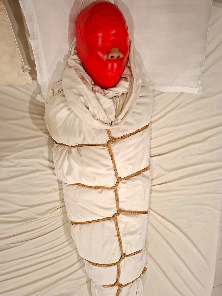 raggag69's tweet photo. My bolster for tonight. Let's add some massaging function. https://t.co/1Ag0mQmb5o