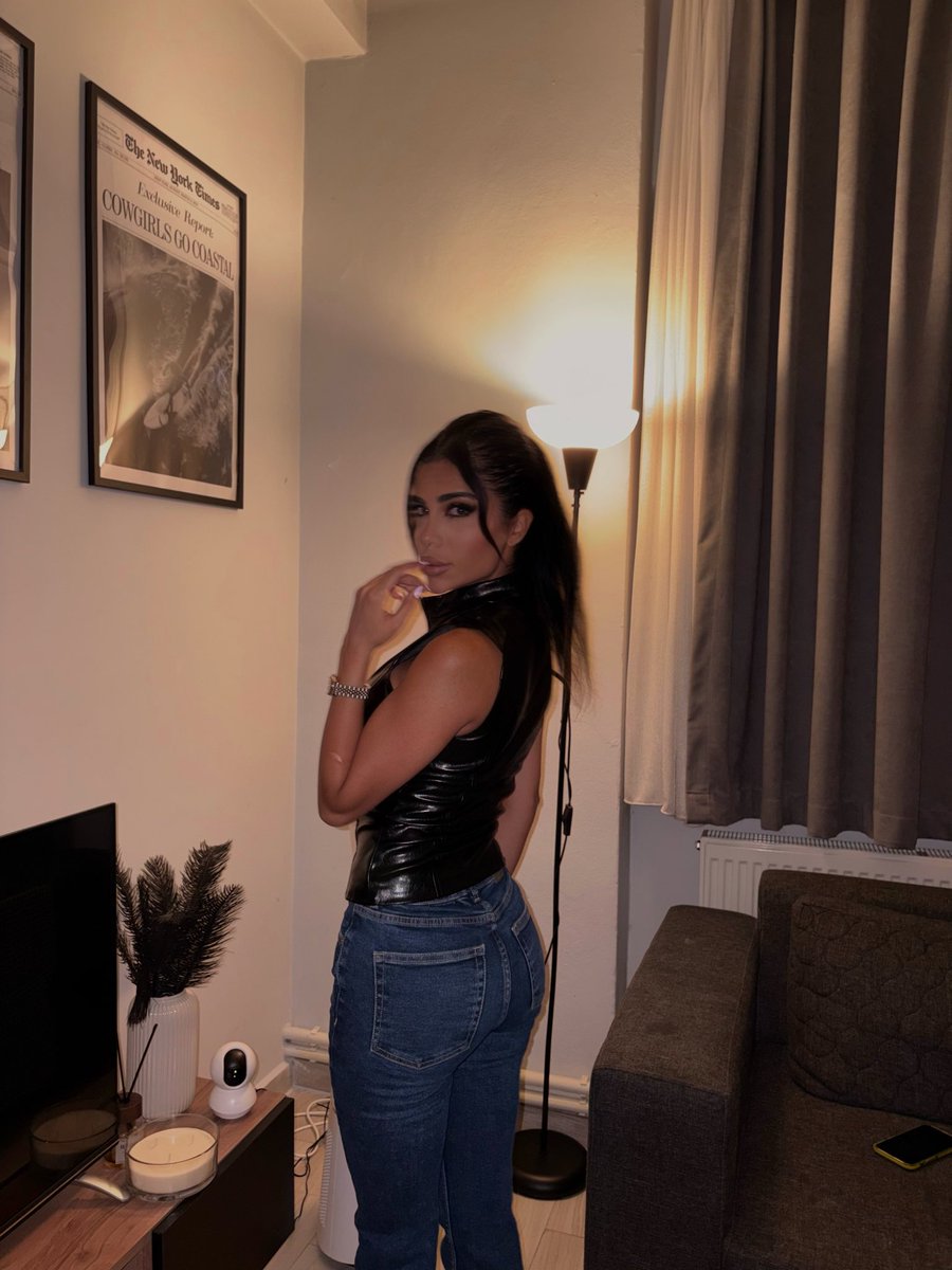 honeybrucee's tweet photo. آخرای تابستون💔🥲🫠 https://t.co/yFGZdOVNzo