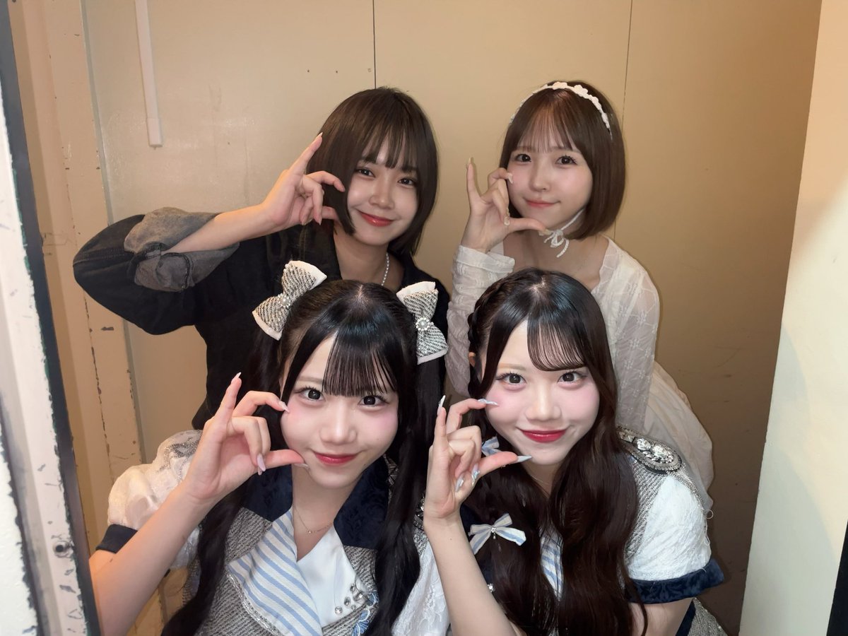 MT0922_official's tweet photo. 茶沢歌合戦、ありがとうございました🫶
やっぱステージに立って歌う楽しいなあ
コラボも最高だった🔥

そして何よりみんなと久々に沢山話せて嬉しかった！
時間全然足りなかったけど！！

何年経っても変わらずに応援してくれるみんながいるから私もずっとがんばれてるよ
ありがとう😊 https://t.co/nDQoWx4DVo