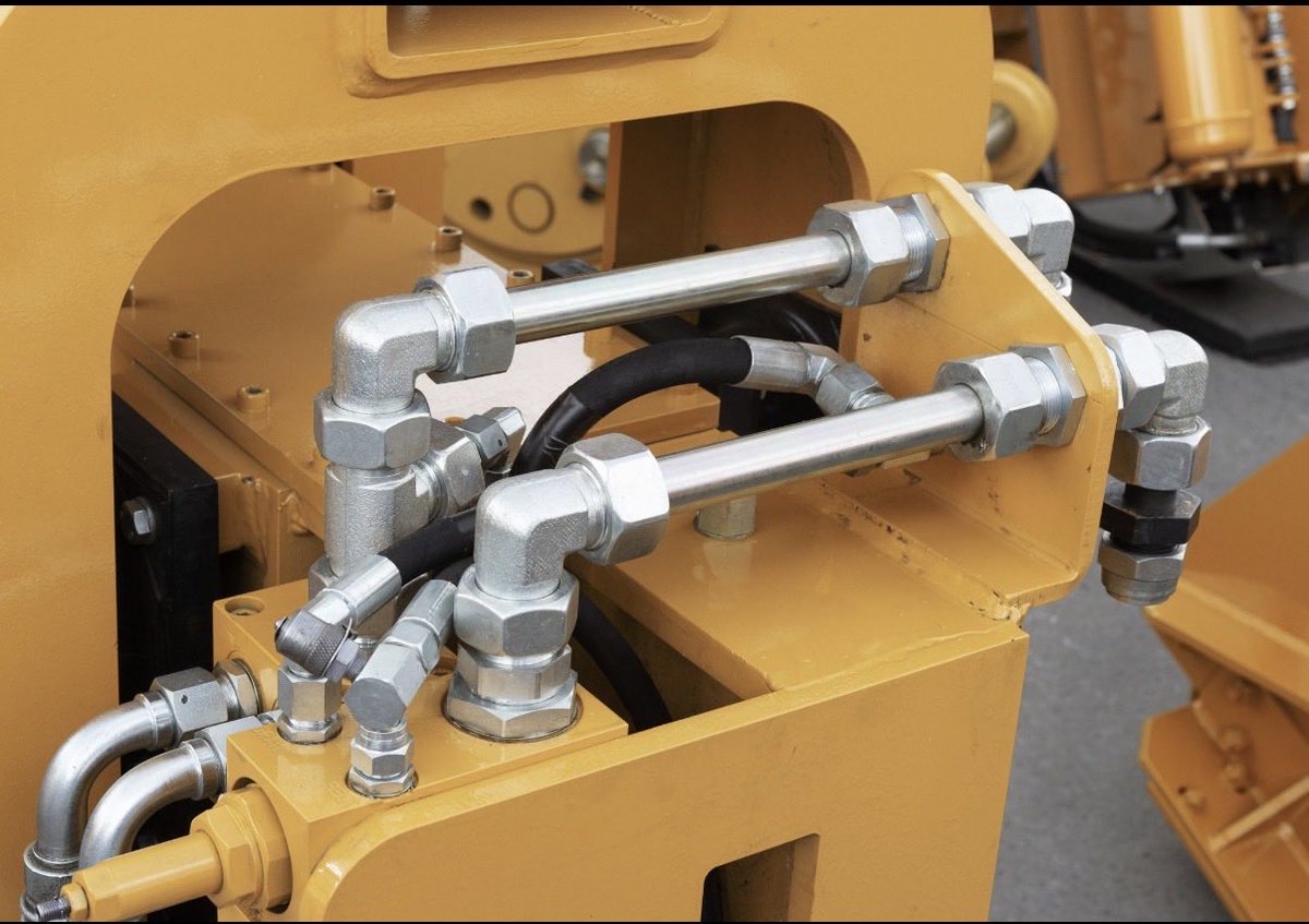 Rajbir_Singh28's tweet photo. #HyTechEngineers
✳️Hy-Tech Engineers — Business Model & Future Scope
✅1. What exactly does the company do?
✅Hy-Tech Engineers designs and manufactures hydraulic fittings.
✅A hydraulic fitting is a relatively small component, but it is critical in hydraulic systems because it connects pipes, tubes and hoses and allows pressurised hydraulic fluid to move without leakage.
✅Think of machines such as:
Excavators
Backhoe loaders
Tractors
Agricultural machinery
Injection-moulding machines
Industrial hydraulic systems
Automotive applications
Railway equipment
Defence equipment
Hy-Tech supplies the fittings used in these systems.
✅The company has been operating in this industry for more than four decades. As of March 2026, it had 11,000+ SKUs.