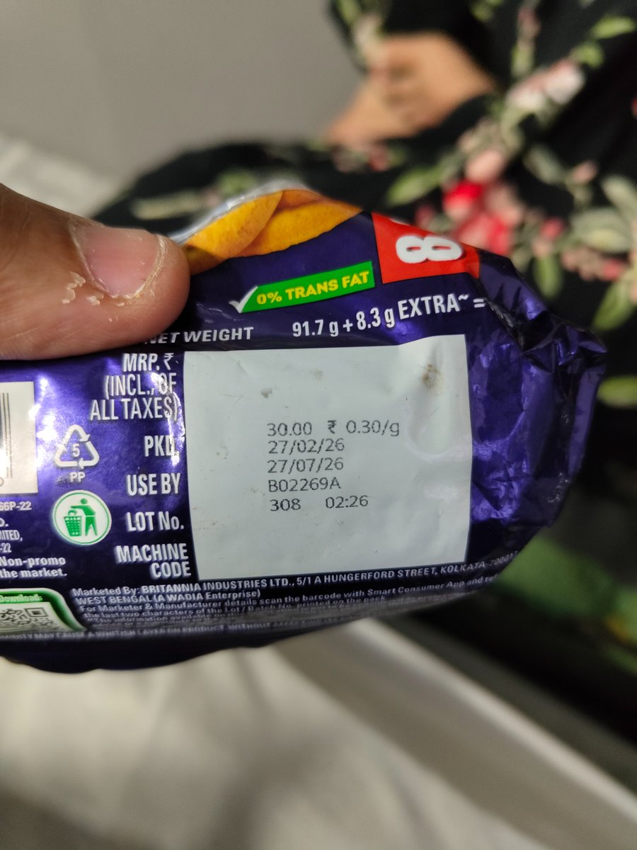 hsaquib's tweet photo. @bigbasket_com How can you send expired item, dont you guys check your stock before sending it to customers? https://t.co/CmLnNunmJg