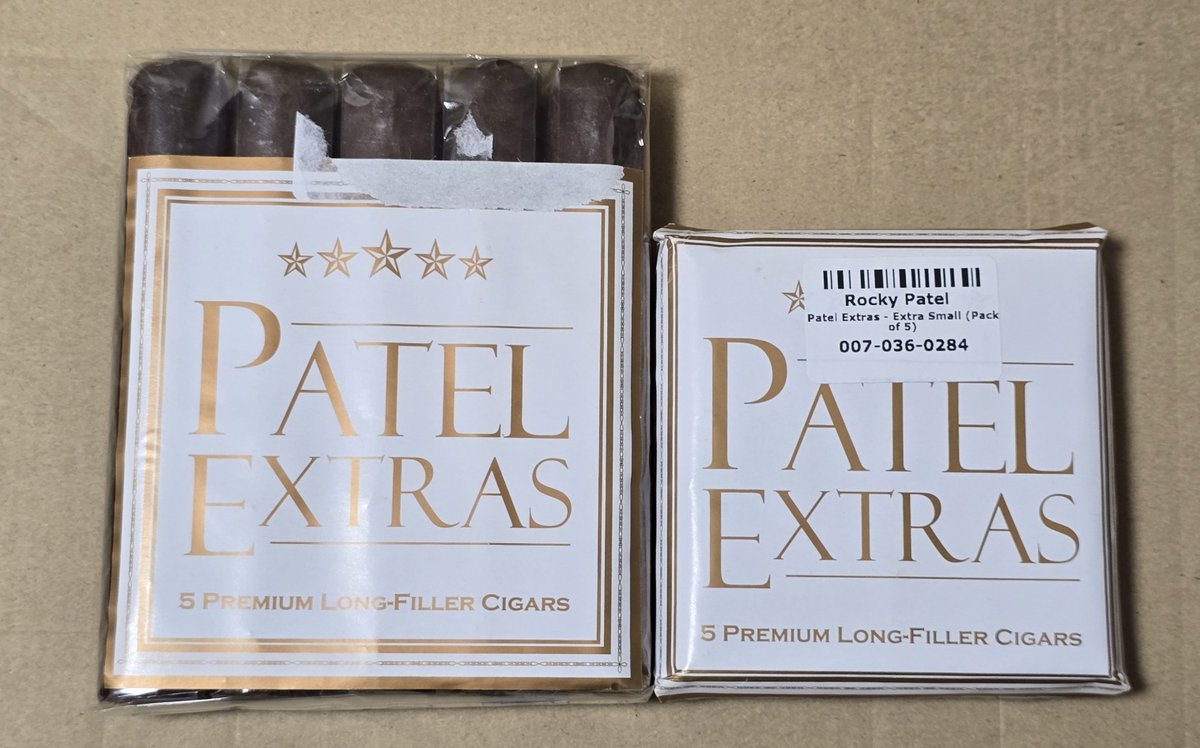 tobaccotaro's tweet photo. PATEL EXTRAS到着。

Rocky Patelが老朽化したTAVICUSA工場のヒュミドール整理を行い、保管されていた葉巻を放出したもの。

4サイズ各5本パック。全てロングフィラー、最低2年間熟成。
パック内は同じ葉巻で統一。ただし同サイズでも別パックになるとブレンドや大きさが異なる場合もあり。 https://t.co/bbl9xGhNAy
