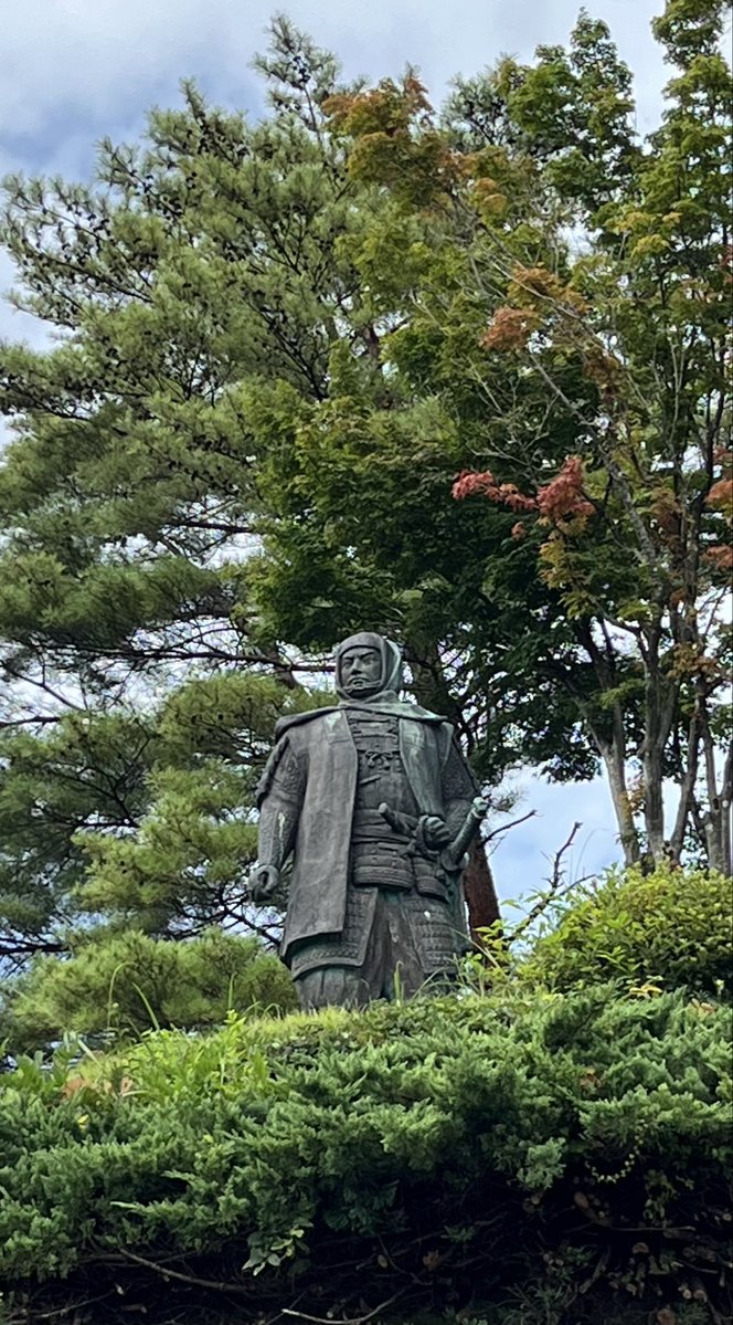 clorets_0504's tweet photo. 今日も上杉謙信公！
寿司うまっ！美味すぎた！！
海あり県の新鮮な海鮮ほんと羨ましい！ https://t.co/IvqjIWzGlO