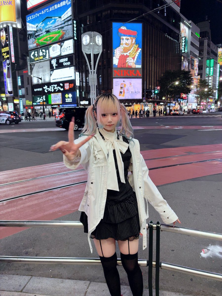 zzzoo669's tweet photo. ひさしぶりです^ᴗ ̫ ᴗ^♩
北海道旅行行ってきた( ᴖ ̫ᴖ )♩
他撮り慣れてなくて顔が、、、 https://t.co/Ft78gWYYDP