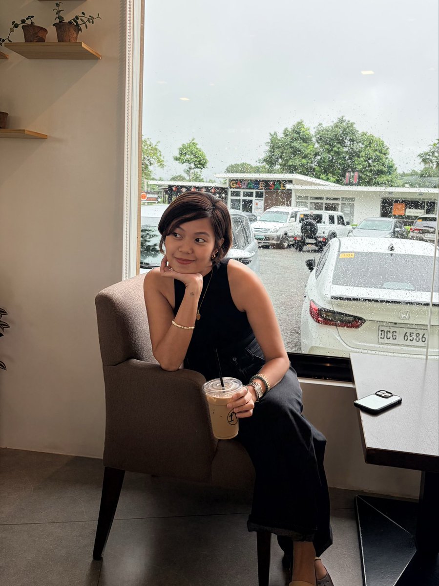 elvinaarc's tweet photo. Sometimes, I’m okay. Sometimes, I’m not. But most of the time, crazyyyyyy 😆 🥲 https://t.co/Cpj5SGi8LJ