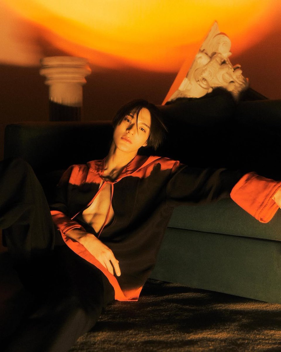 leeujenyo's tweet photo. Another set of photos from the photoshoot with Dazed. Still thinking about how fun this day was, especially getting to try out a different mood and style for the shoot. https://t.co/28rUR6sl4g