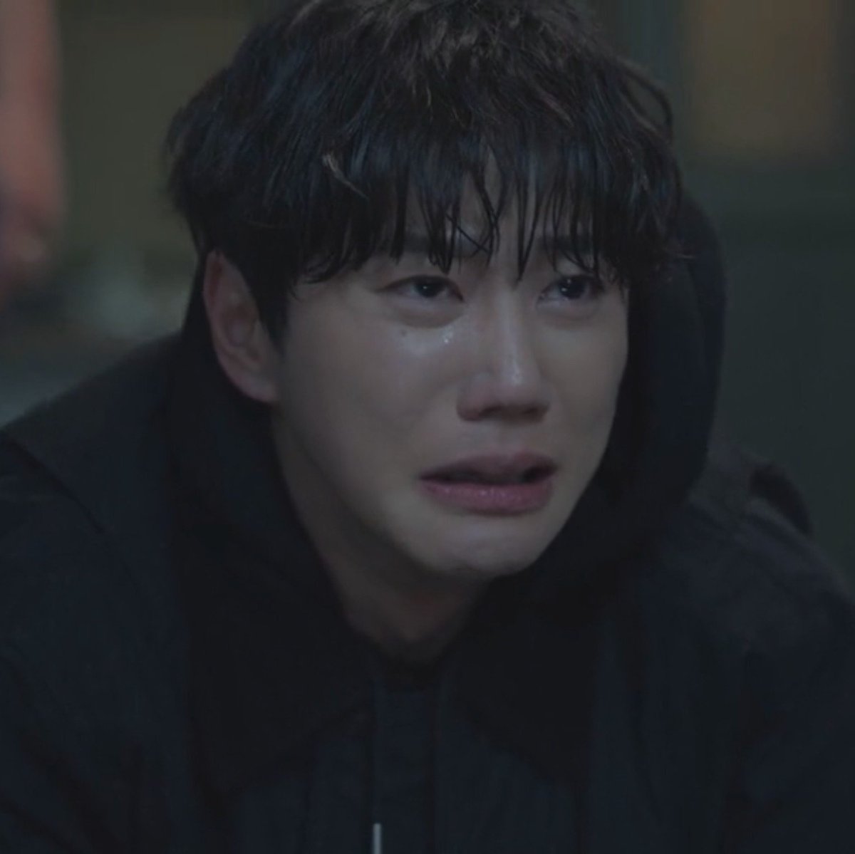 obsessuho's tweet photo. thinking thoughts https://t.co/Im2fDvlR1T