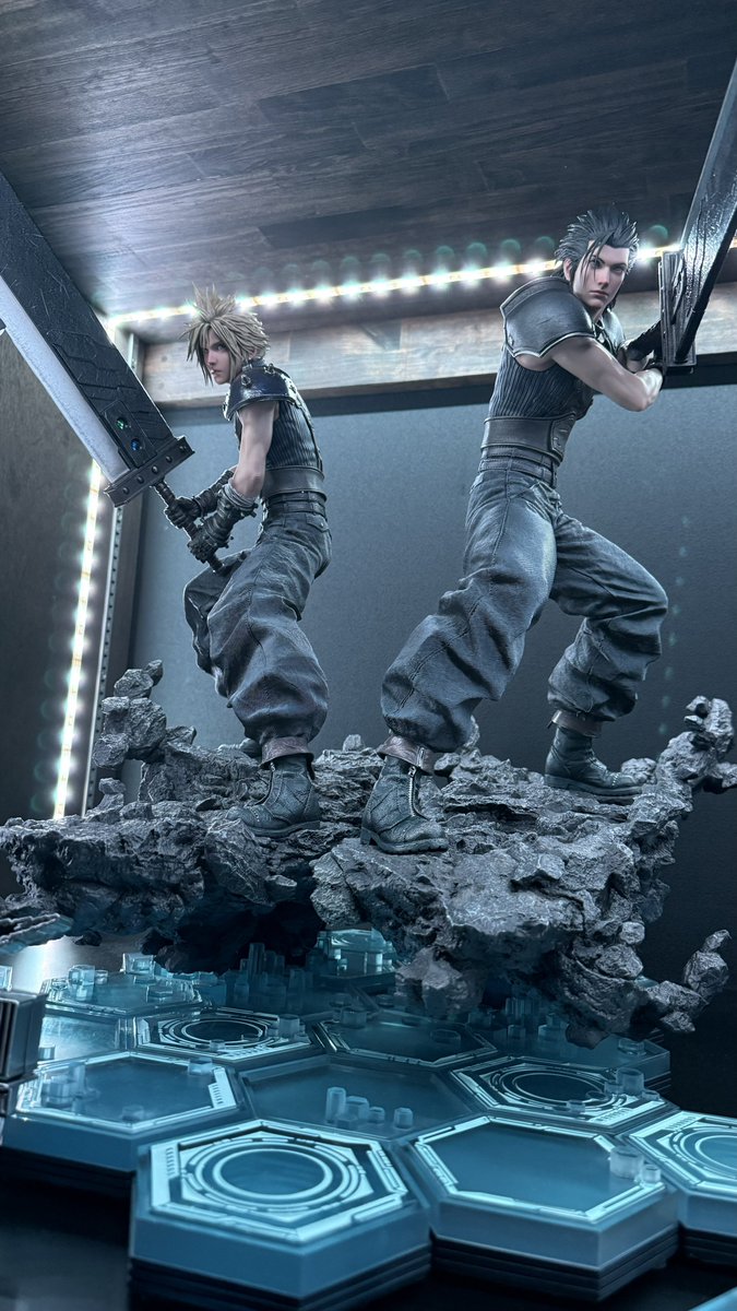 figure_statue's tweet photo. クラウド&ザックス
#stutue
#スクウェア・エニックス マスターライン
#FINALFANTASY VII REBIRTH 1/4 https://t.co/0ylXzTDjVH