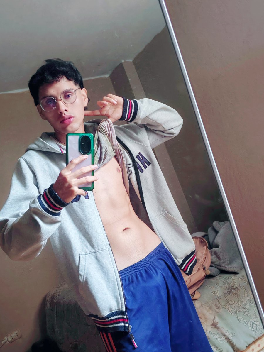 WillyLlaczaM's tweet photo. Ya despertaron ??? 
Nos vemos en TG y OF 🔥 https://t.co/t4o1T2kdh7