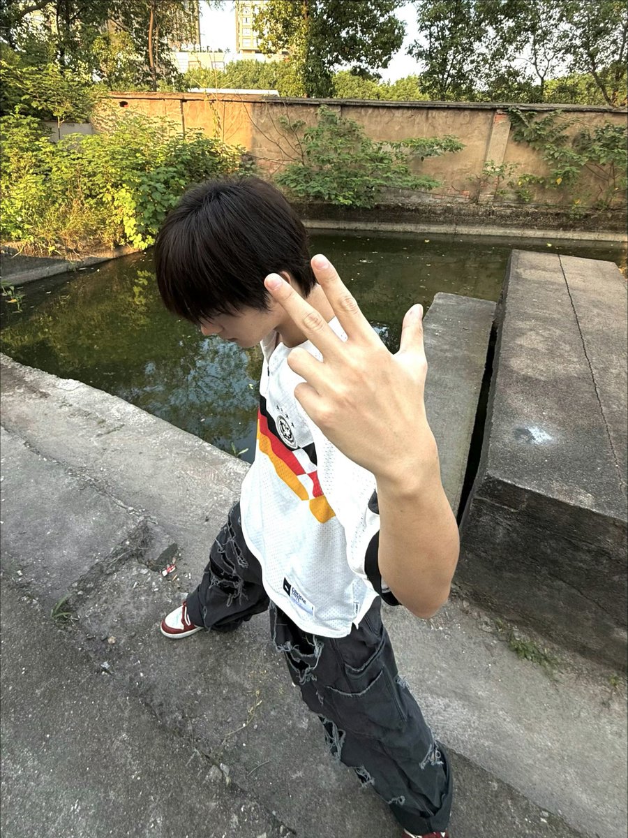 forchengxiang's tweet photo. 🐰. #ChengXiang 13092026 | weibo

➡️ Status for today:
📎https://t.co/TWQCvb7JSc https://t.co/2adhWDqxkE