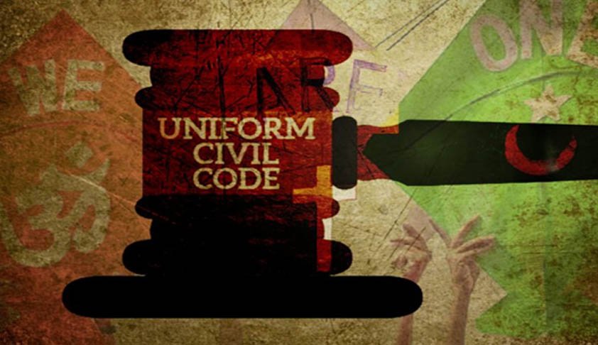 RightWingWire26's tweet photo. 🚨 BREAKING: Uniform Civil Code will be passed in all 22 states before 2029 - HM Amit Shah. 

Currently okly Goa and Uttarakhand have UCC while, Bengal is likely the next state. https://t.co/Q3URihGKvG