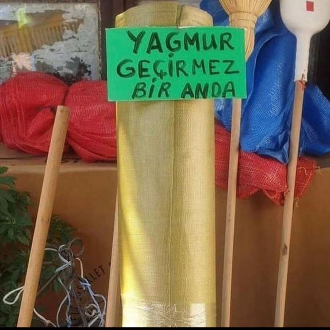 MystBalcony's tweet photo. İddiası büyük… gerisi yağmura kalmış. 😂☔ https://t.co/os4ftGuOqm