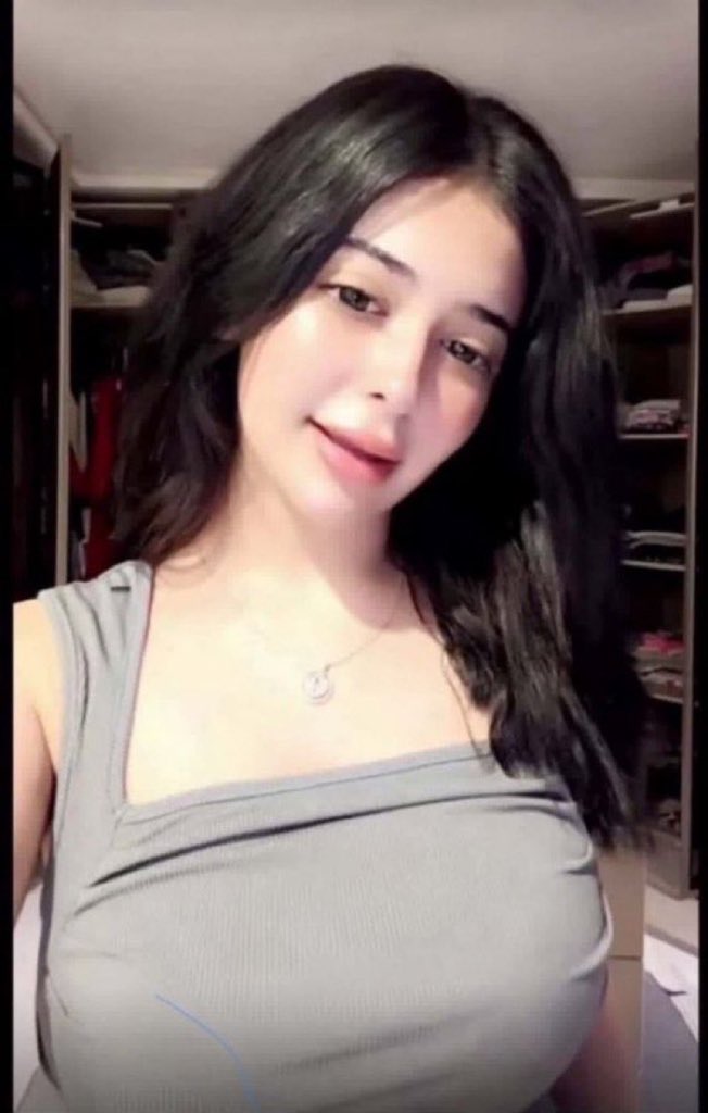 61ndmy's tweet photo. Who likes the Saudi sluts😵‍💫😵‍💫😵‍💫 https://t.co/tfq6C1wS2f