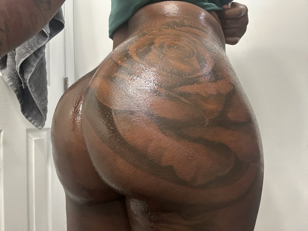 shetoopetite's tweet photo. 😮‍💨😮‍💨 https://t.co/FDZqdsotcp