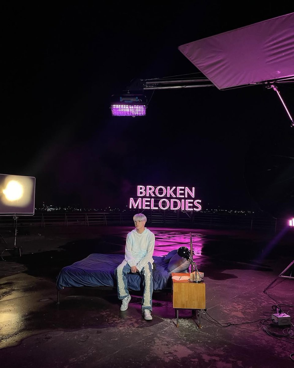 leeujenyo's tweet photo. You should’ve been here too, though. It would’ve been more fun if we could’ve shared it together. Anyway, I’ll show you more next time. Until then, just listen to the song and imagine you were right next to me. https://t.co/spEkx0fMgT