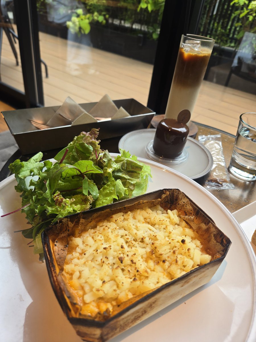malon0214slave's tweet photo. 今日のランチはココ

ほんとに全部グルテンフリーなの❓って疑うぐらい美味しすぎました😍

#SUGIZO
#BEYONDSWEETS https://t.co/TGYuoCnluS