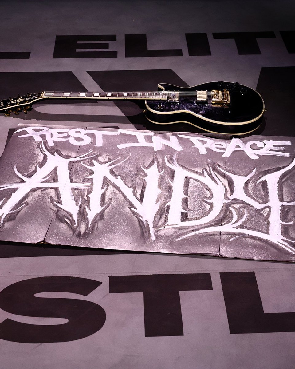 AEWFrance1's tweet photo. 🖤 POUR TOUJOURS DANS NOS CŒURS, ANDY. 🕊️🎸

#AEW #TheButcher #AndyWilliams #ButcherForever #Wrestling #ProWrestling #AEWNews https://t.co/zD7cEQwCsN