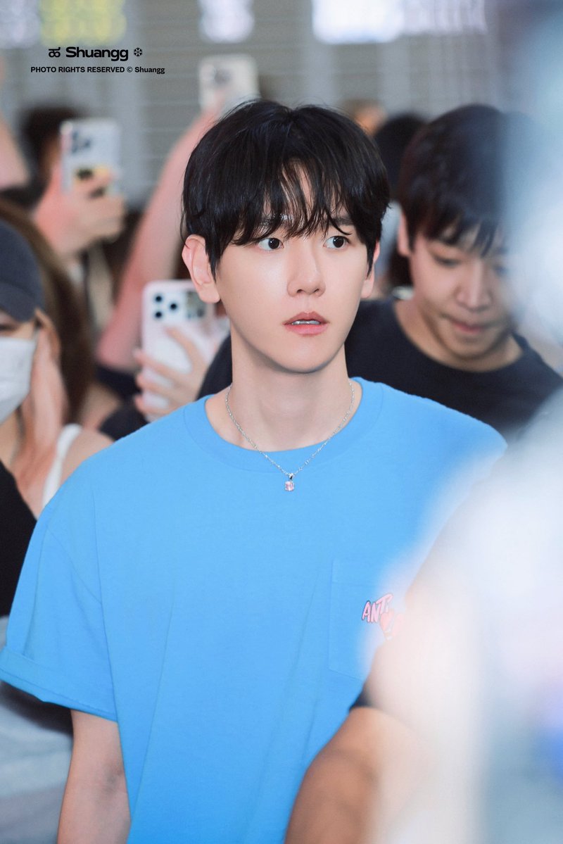 Shuangg1225's tweet photo. 260913｜GMP 도착
#BAEKHYUN #ベッキョン
#백현 #baekhyun #변백현 https://t.co/t8TD69AXsG