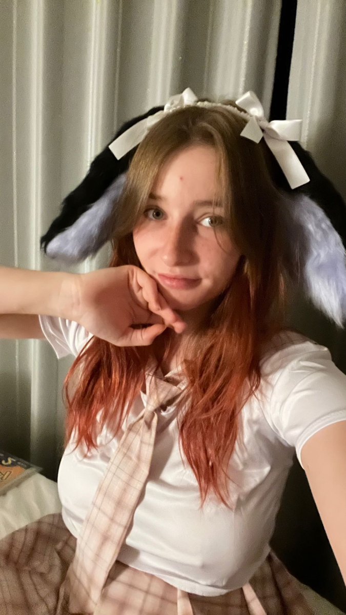 redbirdladyyy's tweet photo. Qui veut jouer avec moi ? 
Glisse en mp 👀.
🥰🥵

#Dimanchedouceur #PDH #Kawai #Egirl #NSFW #NGOTv https://t.co/lRFnxnDc6x