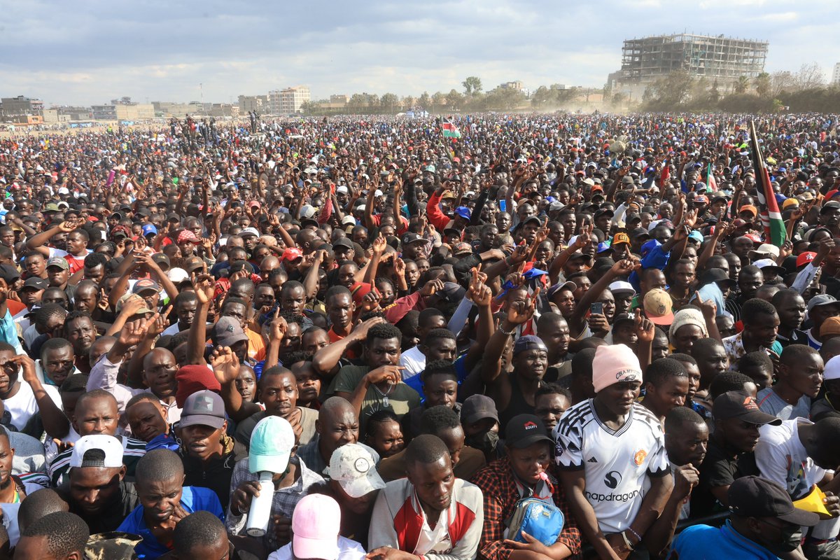 HEBabuOwino's tweet photo. Jacaranda nmejitokeza kweli kweli.
Thank you from deep down our hearts. https://t.co/5fGw9ZM99r