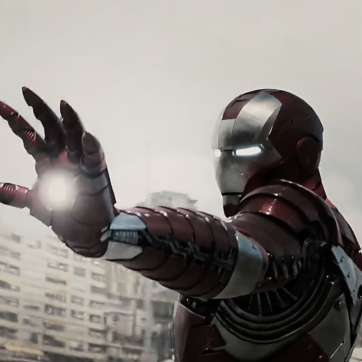 goldflyz's tweet photo. Showgirl — Iron Man 🧡
Glamour, confiança, espetáculo e a energia de quem entra numa sala e imediatamente domina tudo. https://t.co/Kmimxtucuh
