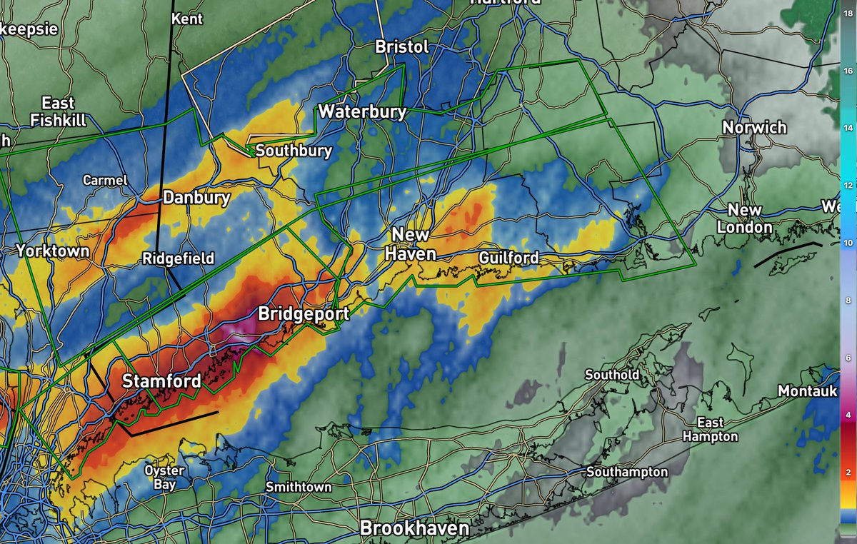 ryanhanrahan's tweet photo. Radar estimating 3"-6" of rain has fallen (most in the last 3 hours) in most of southern Fairfield County.

Some unofficial weather stations are reporting 7" and 8" amounts in parts of Westport! https://t.co/Qcl1KSP0AN