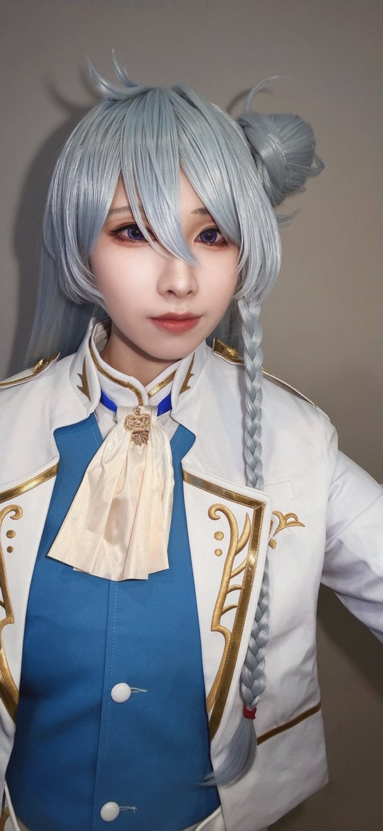 0102_haruhi's tweet photo. 遅報 / cos 

今日は #おどつなES7 にて #LumièreQuartet の🕊でパフォーマンスさせていただきました！
素敵なメンバーと一緒に踊れて最高に楽しかったです🥰
またこのメンバーで踊りたい！！✨
メンバーと撮った写真はまた明日以降に投稿します📸
お疲れ様でした！ https://t.co/ENfXKG5uFZ