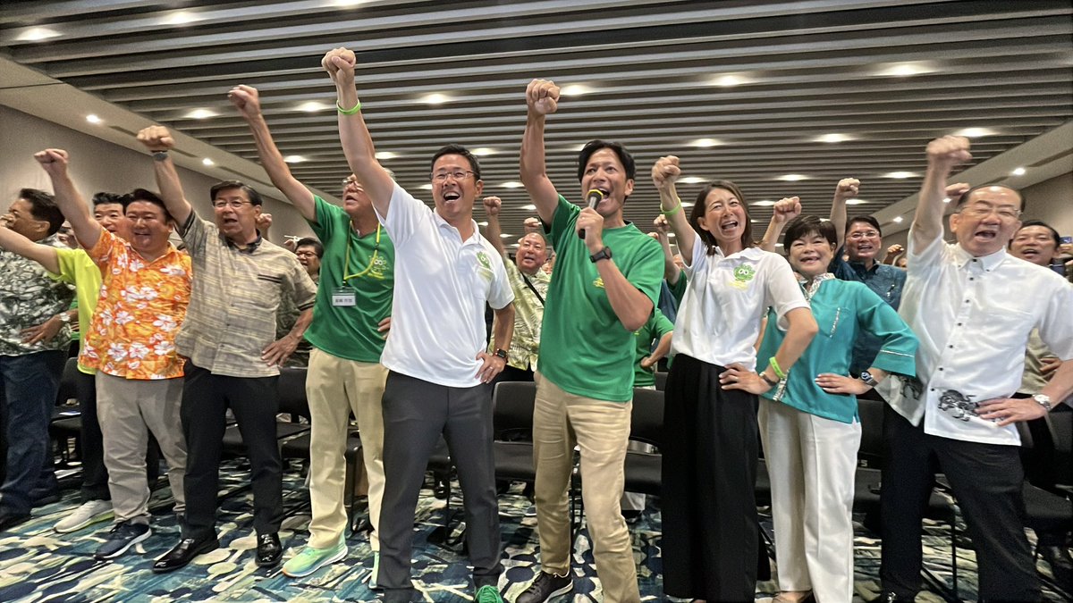 GentaKoja's tweet photo. 【当選確実の報をいただきました。】

支えてくださった
皆様に心から感謝申し上げます。

そして、
他の候補者に投票されたみなさまへ。

その一票に込められた想いも、
沖縄が歩んできた歴史そのものです。

私はその想いを置き去りにしません。
すべてを背負って、前へ進みます。

これから、146万県民すべての声に耳を傾け、その思いを県政につなげていきます。

沖縄を、前に。

与えられた責任の重さを胸に、
全力で取り組んでまいります。

古謝げんた