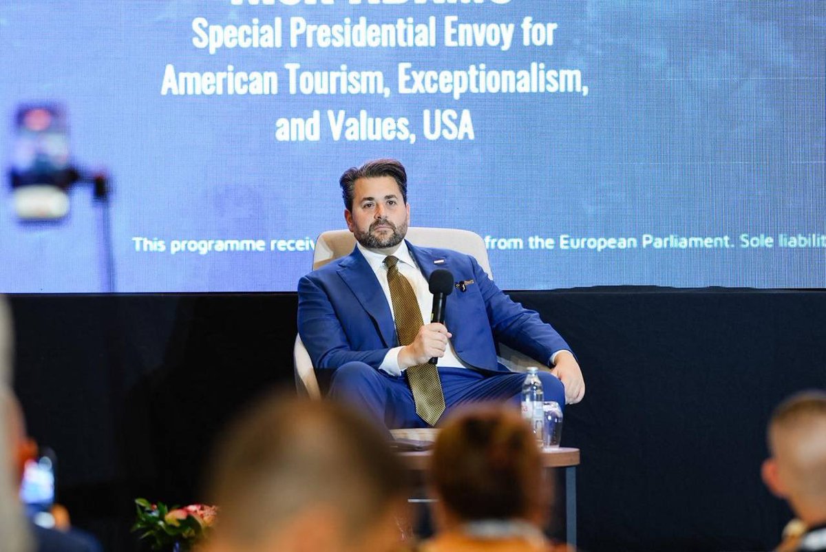 ECRparty's tweet photo. 🇺🇸 A conversation with Nick Adams
Antonio GIORDANO, MP and ECR Party Secretary General, sat down with Nick ADAMS Special Presidential Envoy for American Tourism, Exceptionalism, and Values, USA in Dubrovnik.
Their conversation brought an American perspective to the debate on family, freedom and the societal challenges facing Western democracies.
