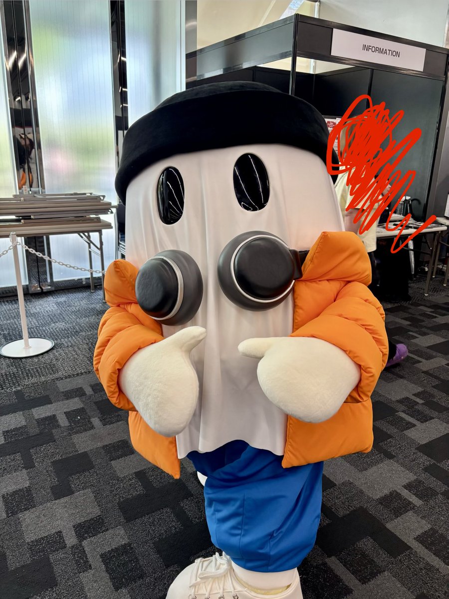 sumio07's tweet photo. #東京ホラー特区2026 で会ったなにやらかわいいもの。#ウラメシボーイ　というらしい。かわいい。 https://t.co/7IWMVLs2o5