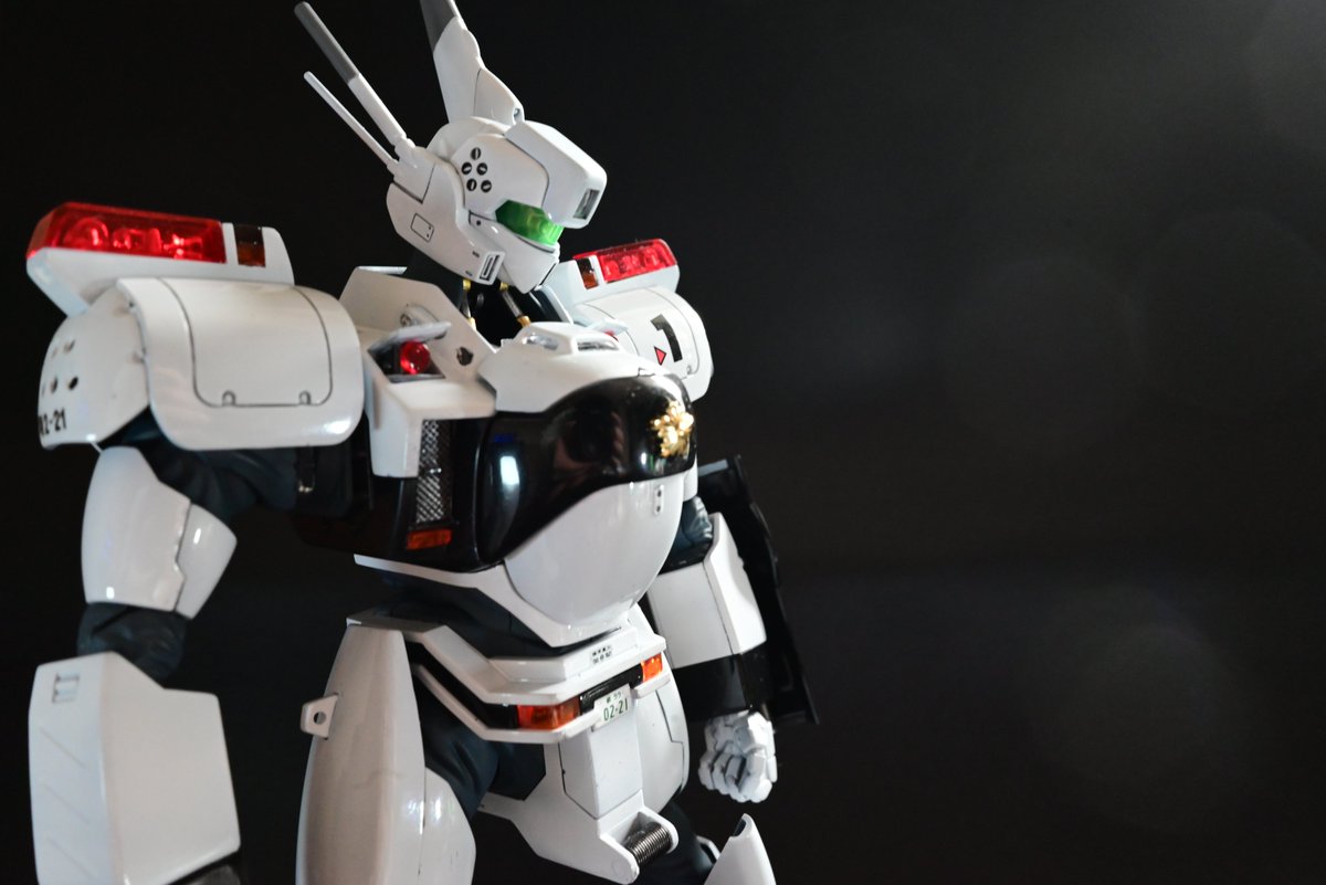 rettugou's tweet photo. This time,
I assembled the plastic model shown in the photo below.
The kit I used was the “ACKS MP-01 Mobile Police Patlabor AV-98 Ingram 1st.”
It took me four months to complete this model.
That’s because I spent a lot of time applying a clear coat and polishing the surface. https://t.co/fyX9kv2Wco