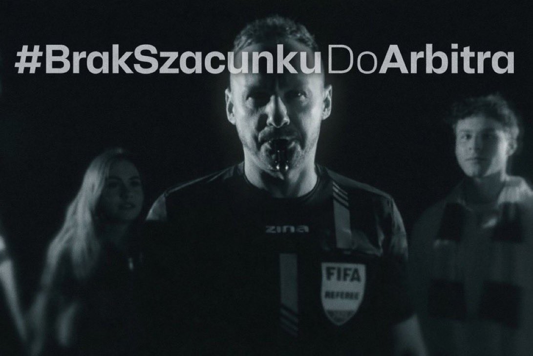 pan_kibic's tweet photo. Aptekarz musiał ładny przelew zrobić przed meczem. Sylwestrzak ty synu kurwy
#POGWIE https://t.co/SN8EN7kBry