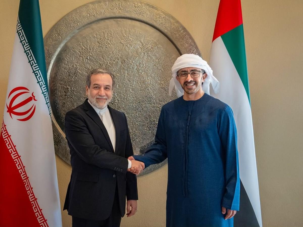 UAE_Micro's tweet photo. الرئيس الإيراني: 

اتفقنا مع الإمارات على طي صفحة الماضي وبدء صفحة جديدة https://t.co/S29NKWbHhg