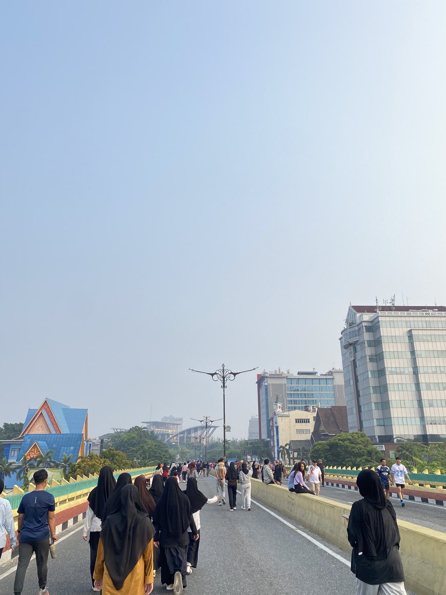 L_maii11's tweet photo. i went jogging this morning, it’s relax my mind, i hope the places is not far away from my home https://t.co/jZmL0oU516