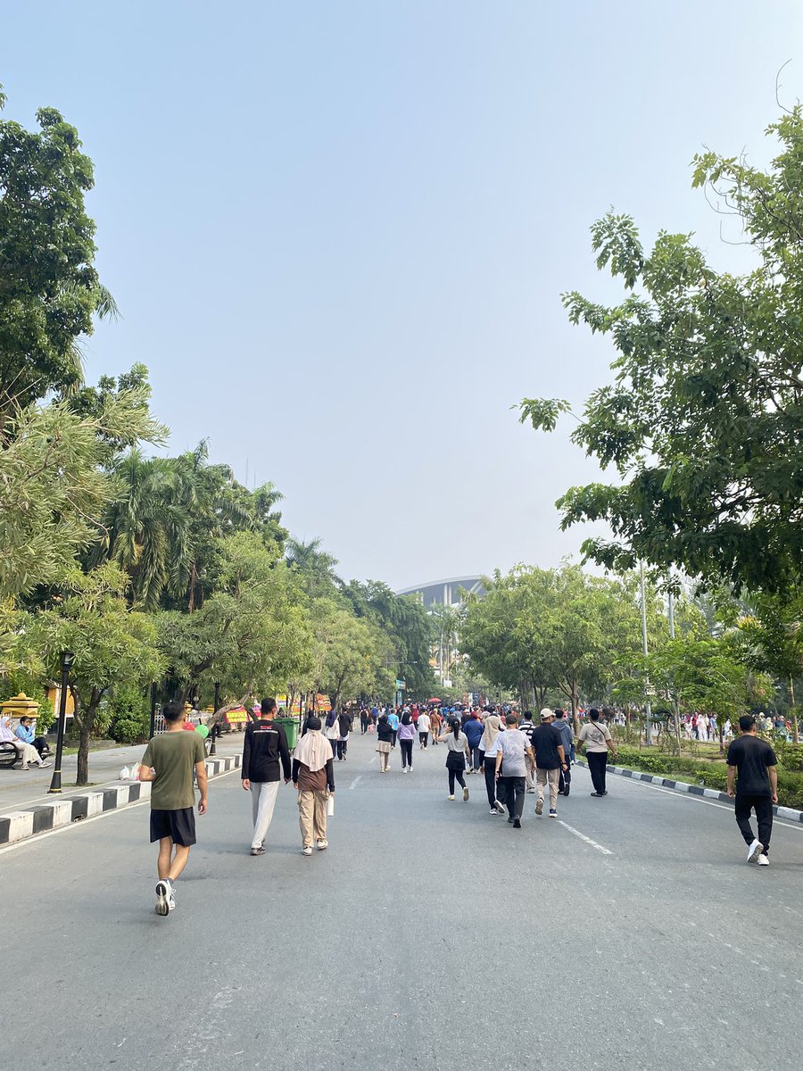 L_maii11's tweet photo. i went jogging this morning, it’s relax my mind, i hope the places is not far away from my home https://t.co/jZmL0oU516