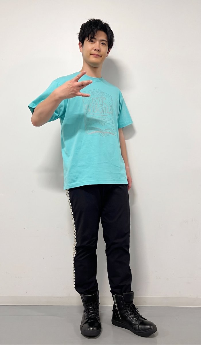 TakeoooOtsuka's tweet photo. 二日間お疲れ様でした。ありがとうございました！
これからも楽しみなことが沢山ですね。
引き続きよろしくお願いします！
#SideM https://t.co/OdxDLAYkbp