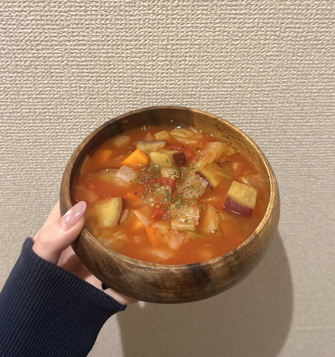 yururi_flower's tweet photo. あっつい具沢山スープの満足感レベチですごい https://t.co/F816UgUXnN