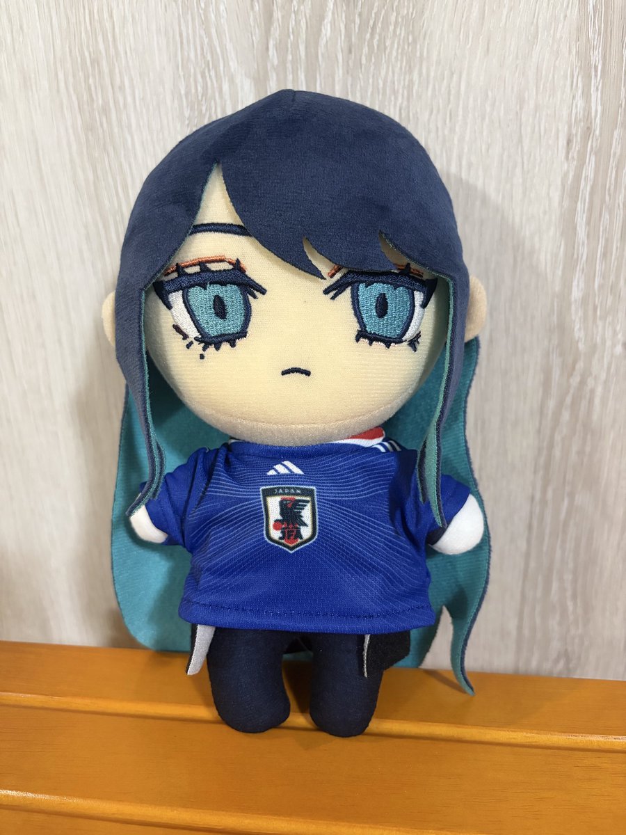 ym_hr's tweet photo. 着せてみた🥰
しかし不器用で上手に着せれないぞ😇
胸のバラは出すべき？(　ﾟдﾟ) https://t.co/kaw8inNXyc