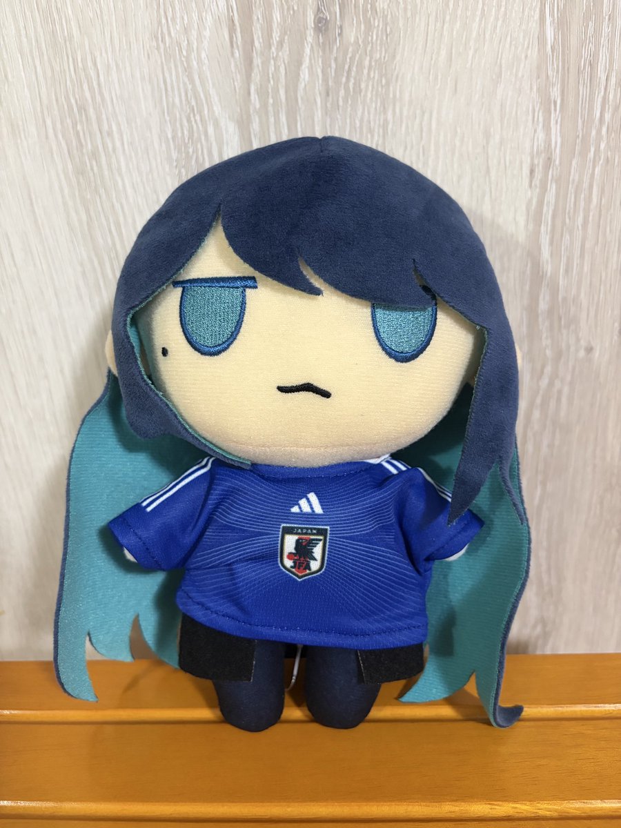 ym_hr's tweet photo. 着せてみた🥰
しかし不器用で上手に着せれないぞ😇
胸のバラは出すべき？(　ﾟдﾟ) https://t.co/kaw8inNXyc