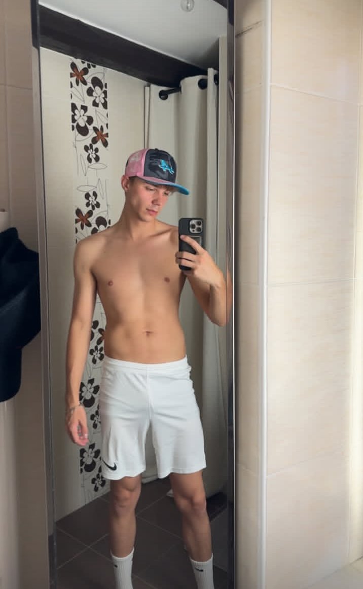 yourmaster_0's tweet photo. Sit back, watch, and remember who’s in control. Your attention, your wallet, and your devotion all belong to me. 💸👑
You earn my attention when you're ready to pay tributes and not time wasters I'll put you in your place stay off
#Findom #Alpha #Soles https://t.co/Dw7Ot4WeKg