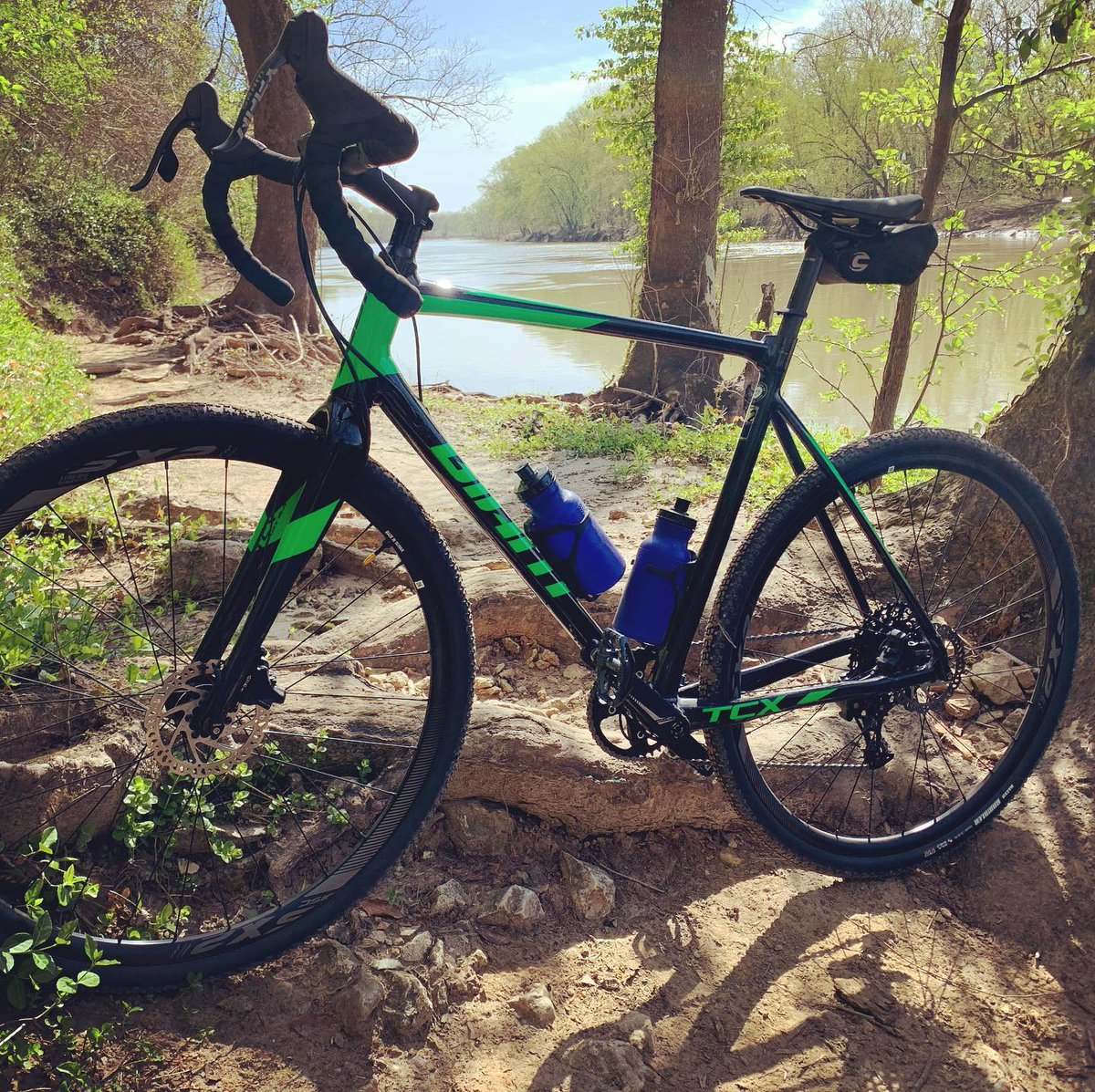 RodneyBenycldg's tweet photo. Sometimes you just have to follow the trail and see where it leads. https://t.co/WeVIiBFeqF